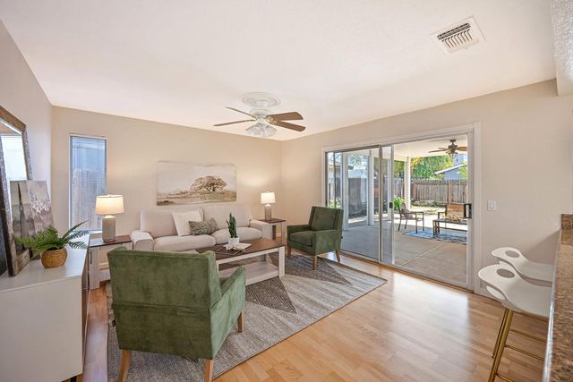 632 Oakborough Ave, Roseville, CA 95747