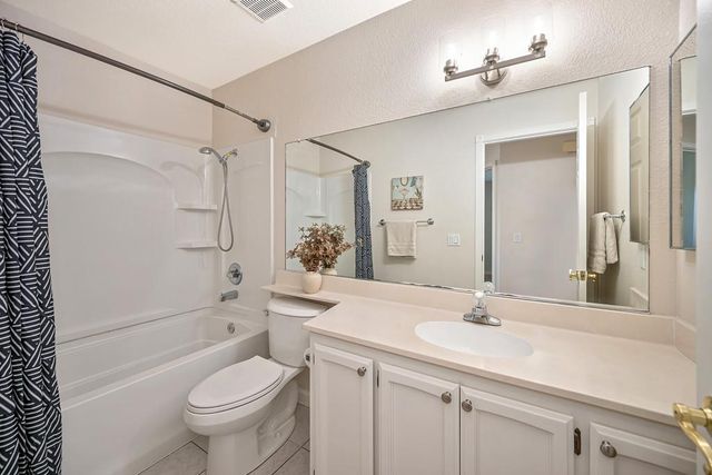 632 Oakborough Ave, Roseville, CA 95747