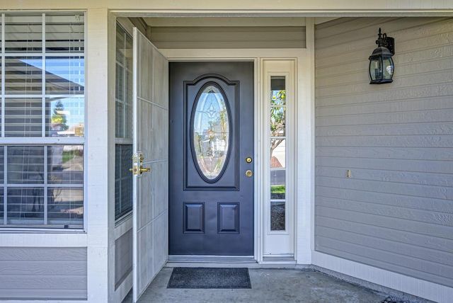 632 Oakborough Ave, Roseville, CA 95747