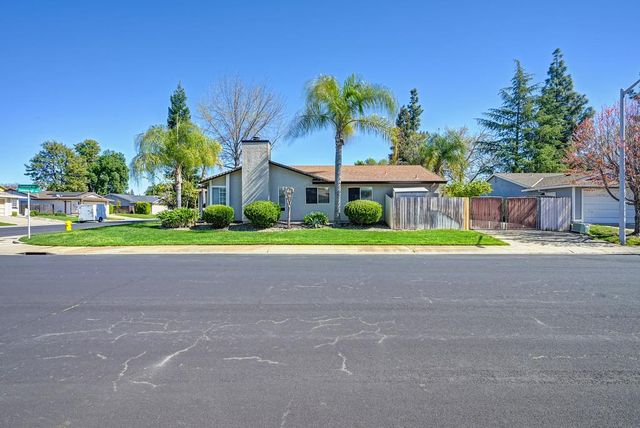 632 Oakborough Ave, Roseville, CA 95747