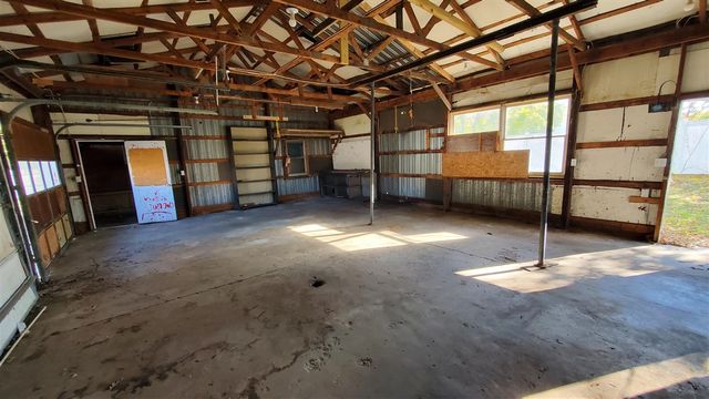 913 N Monroe Street, Lowell, MI 49331