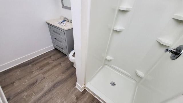 913 N Monroe Street, Lowell, MI 49331