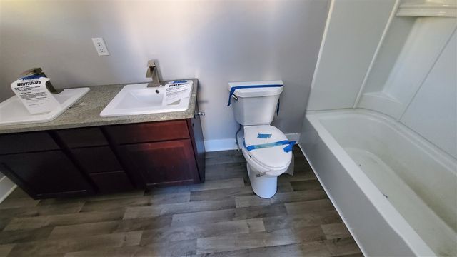 913 N Monroe Street, Lowell, MI 49331