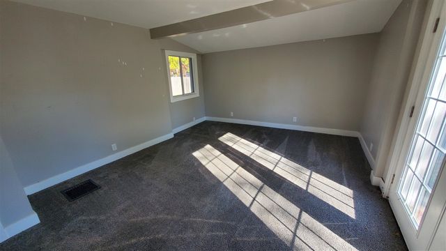 913 N Monroe Street, Lowell, MI 49331