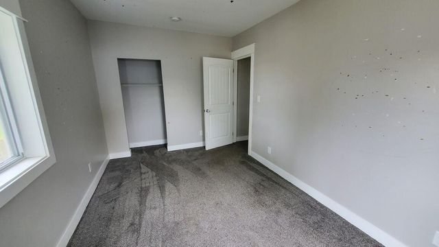 913 N Monroe Street, Lowell, MI 49331