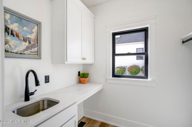 9304 Bowman Farms Lane, Sylvania, OH 43560