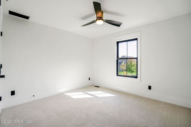 9304 Bowman Farms Lane, Sylvania, OH 43560