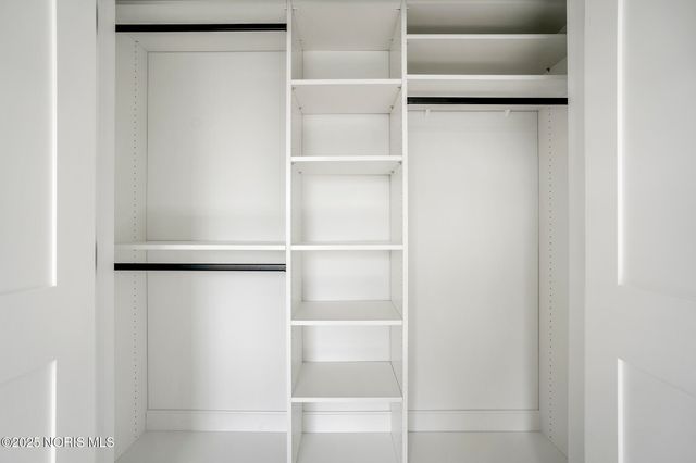 9304 Bowman Farms Lane, Sylvania, OH 43560