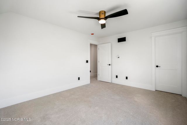 9304 Bowman Farms Lane, Sylvania, OH 43560