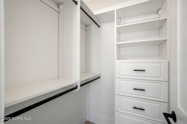 9304 Bowman Farms Lane, Sylvania, OH 43560