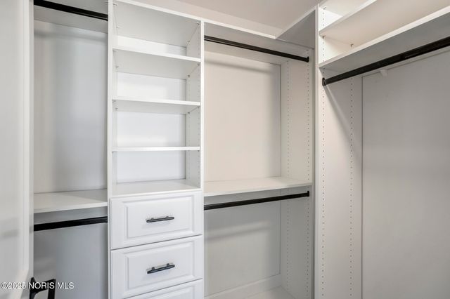 9304 Bowman Farms Lane, Sylvania, OH 43560