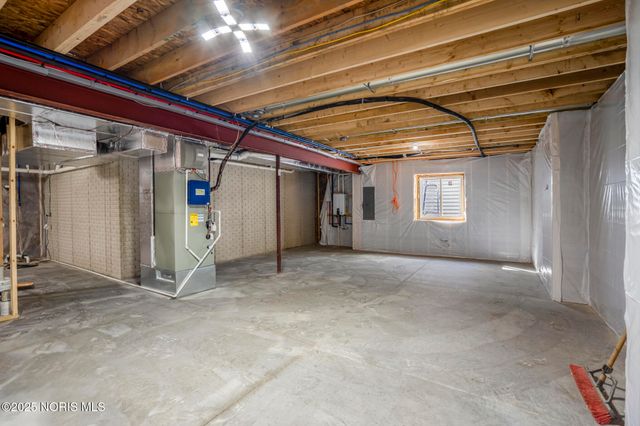 9304 Bowman Farms Lane, Sylvania, OH 43560