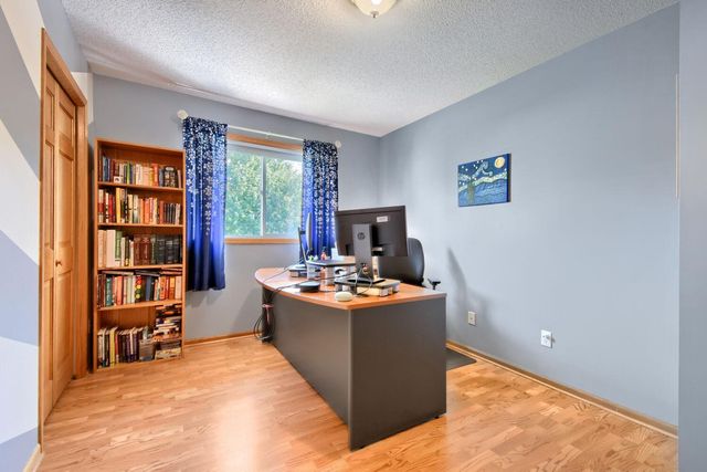 224 Pendryn Hill Bay, Woodbury, MN 55125