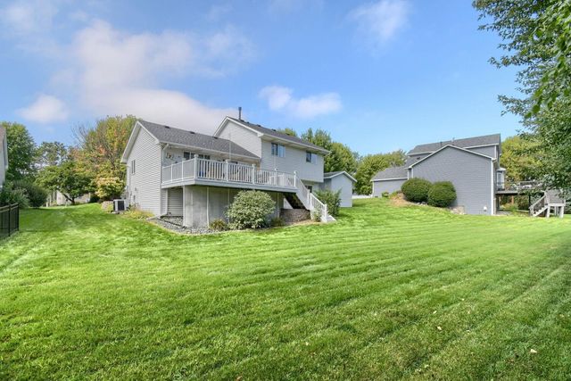 224 Pendryn Hill Bay, Woodbury, MN 55125