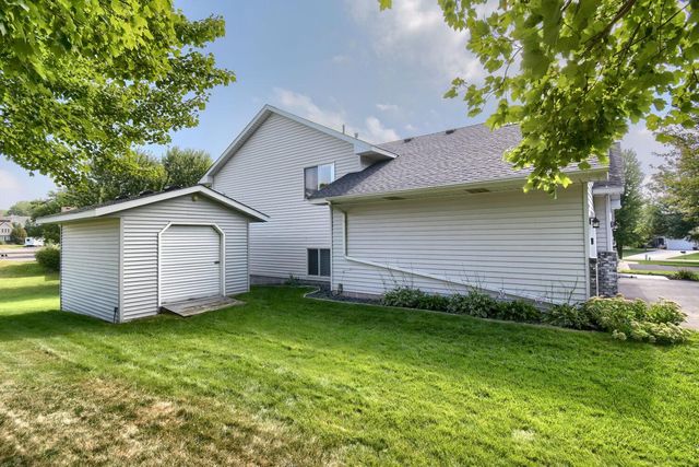 224 Pendryn Hill Bay, Woodbury, MN 55125