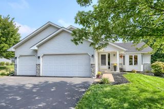 224 Pendryn Hill Bay, Woodbury, MN 55125