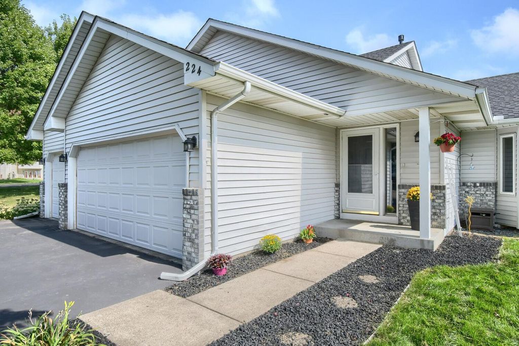 224 Pendryn Hill Bay, Woodbury, MN 55125 — photo 2