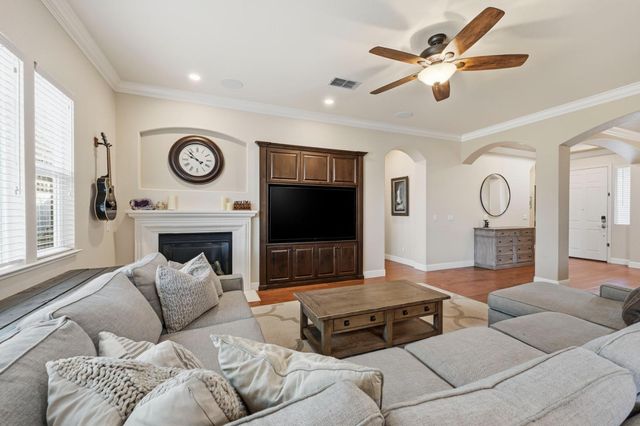 2163 Stockman Cir, Folsom, CA 95630