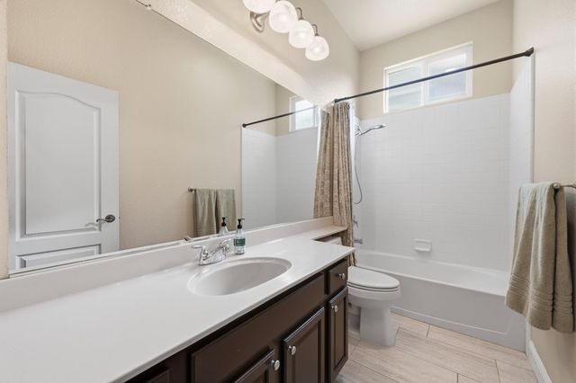 2163 Stockman Cir, Folsom, CA 95630