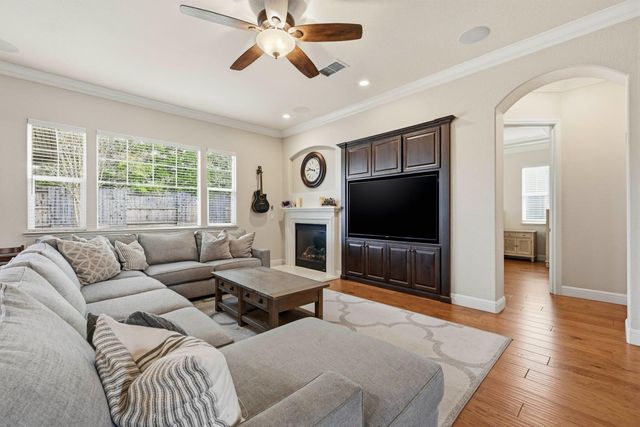 2163 Stockman Cir, Folsom, CA 95630