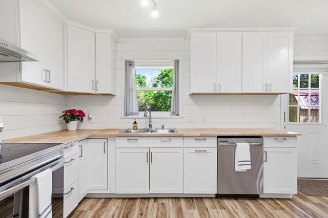 498 Cedar St, Dalton, GA 30720
