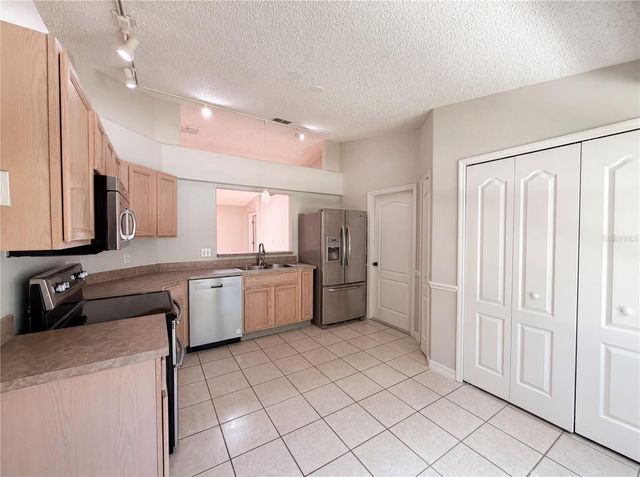 1360 WILDBERRY LANE, Deltona, FL 32725