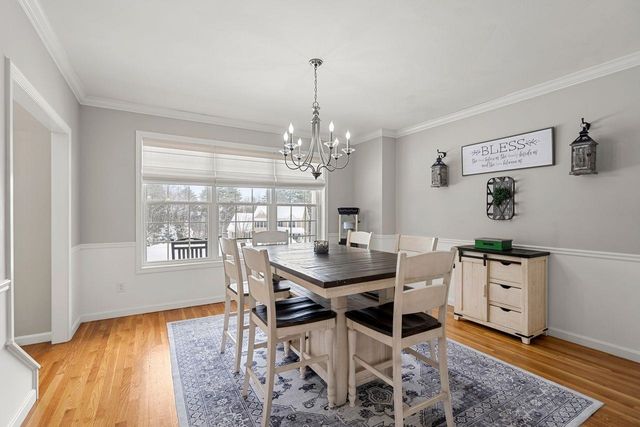 5 Harvest Lane, Bedford, NH 03110