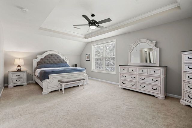 5 Harvest Lane, Bedford, NH 03110