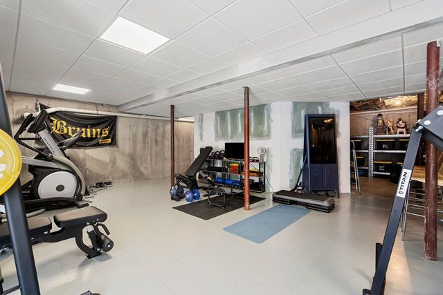 5 Harvest Lane, Bedford, NH 03110