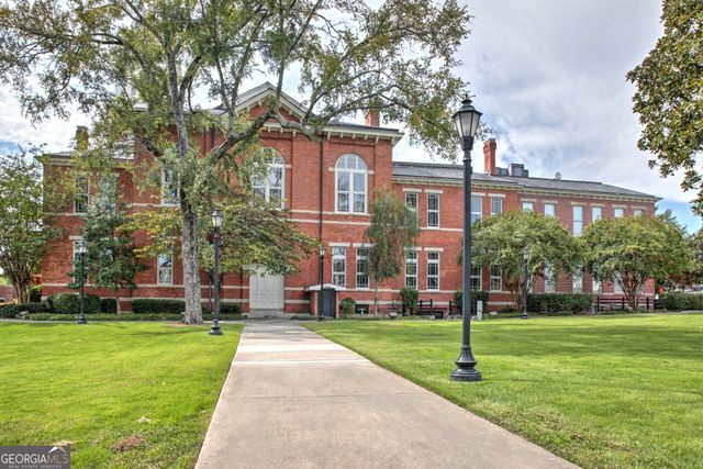 2412 Malster Lane, Lawrenceville, GA 30043