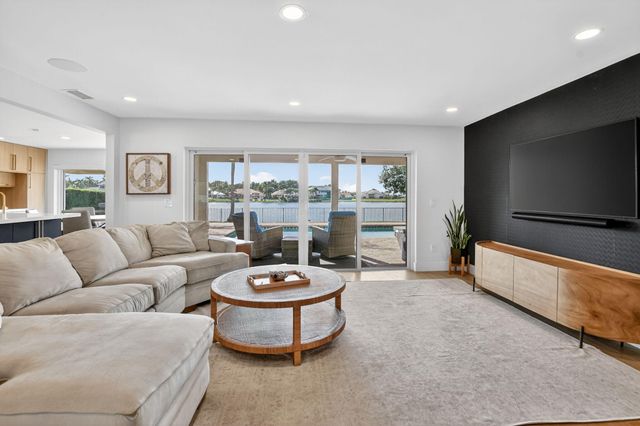 17421 Spring Tree Lane, Boca Raton, FL 33487