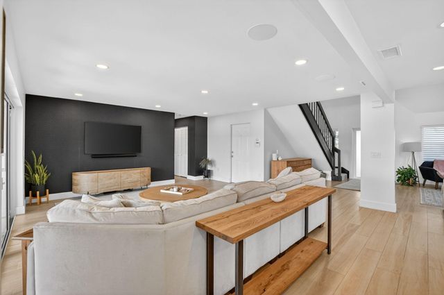 17421 Spring Tree Lane, Boca Raton, FL 33487