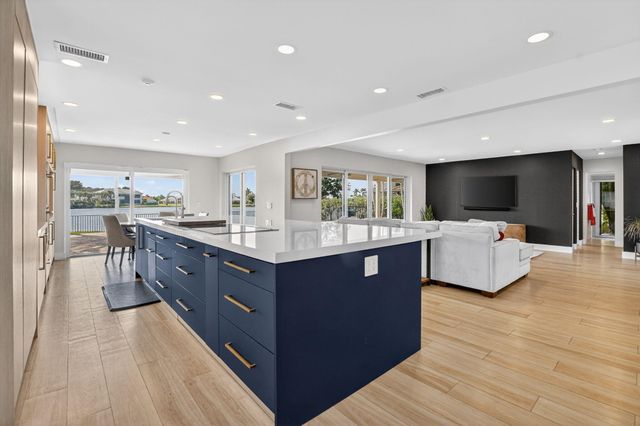 17421 Spring Tree Lane, Boca Raton, FL 33487