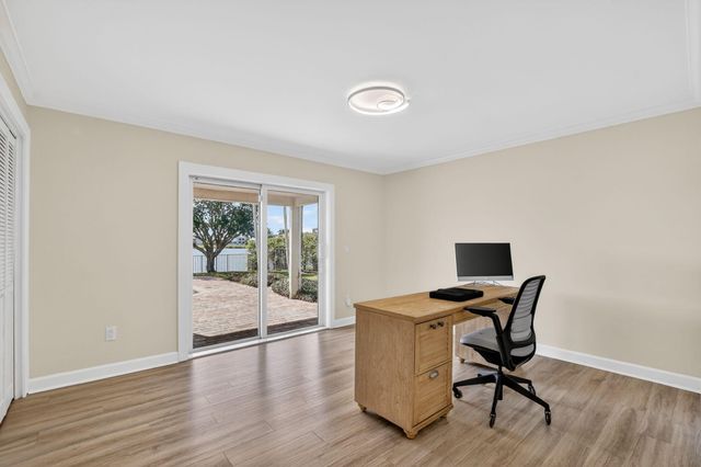 17421 Spring Tree Lane, Boca Raton, FL 33487