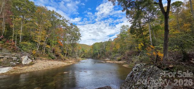 165 Winding Trail, Burnsville, NC 28714