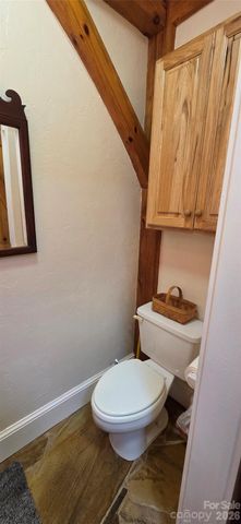 165 Winding Trail, Burnsville, NC 28714