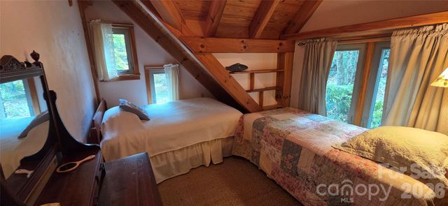 165 Winding Trail, Burnsville, NC 28714