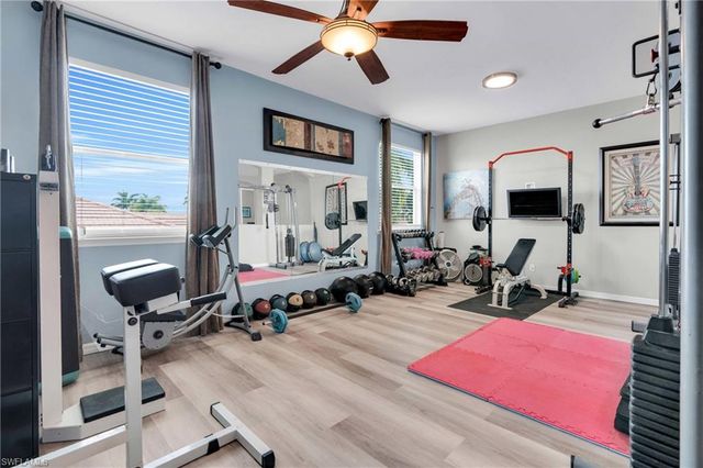 1804 Cayon CT, Cape Coral, FL 33991