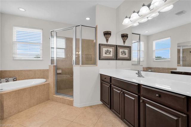 1804 Cayon CT, Cape Coral, FL 33991