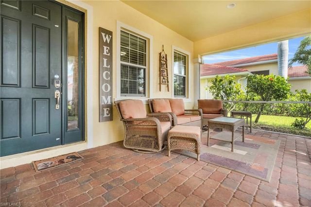 1804 Cayon CT, Cape Coral, FL 33991