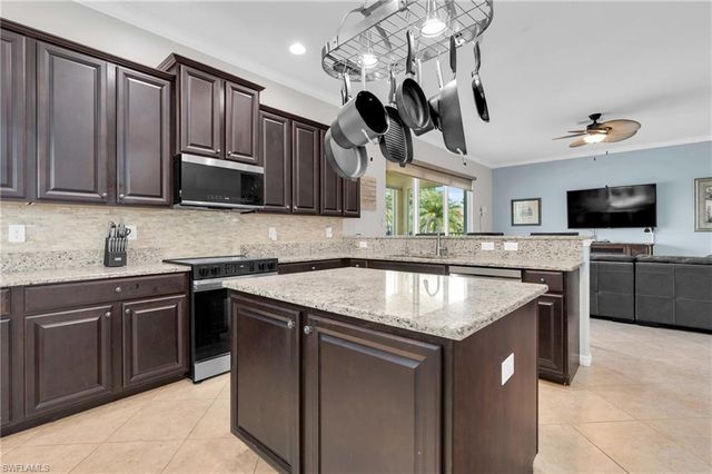 1804 Cayon CT, Cape Coral, FL 33991