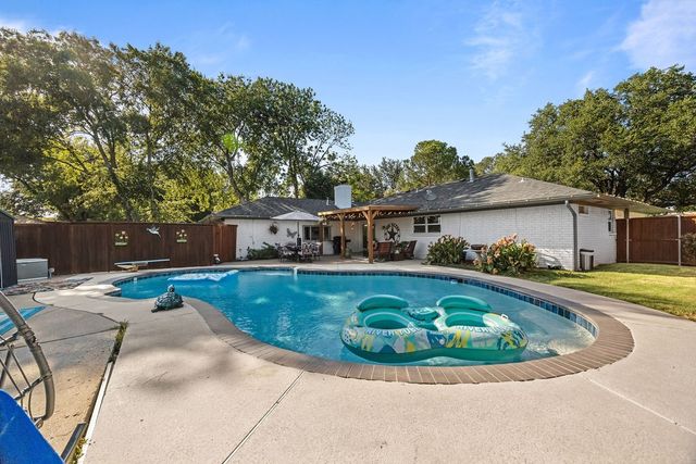 1320 San Antone Lane, Lewisville, TX 75077