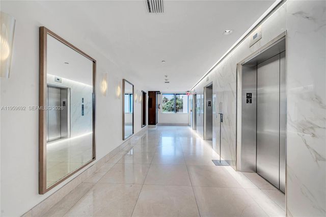 540 Brickell Key Dr 409, Miami, FL 33131