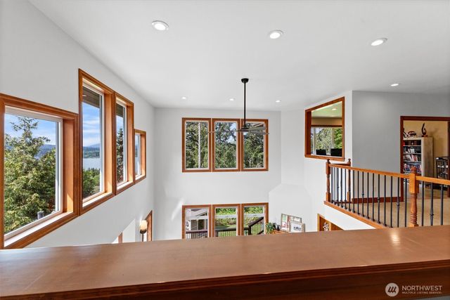 1745 Academy Road, Bellingham, WA 98226