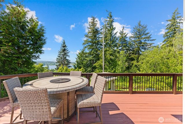 1745 Academy Road, Bellingham, WA 98226