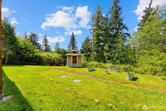 1745 Academy Road, Bellingham, WA 98226