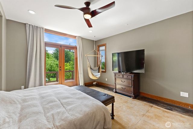 1745 Academy Road, Bellingham, WA 98226