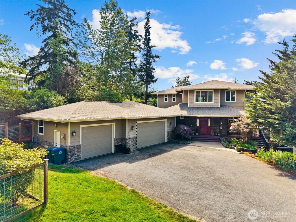 1745 Academy Road, Bellingham, WA 98226