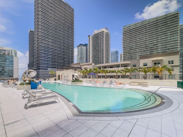 999 SW 1st Ave 1611, Miami, FL 33130
