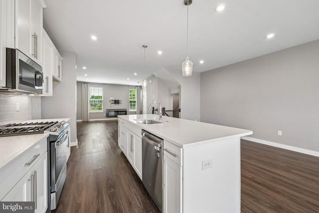 110 NATHAN DR, Cinnaminson, NJ 08077